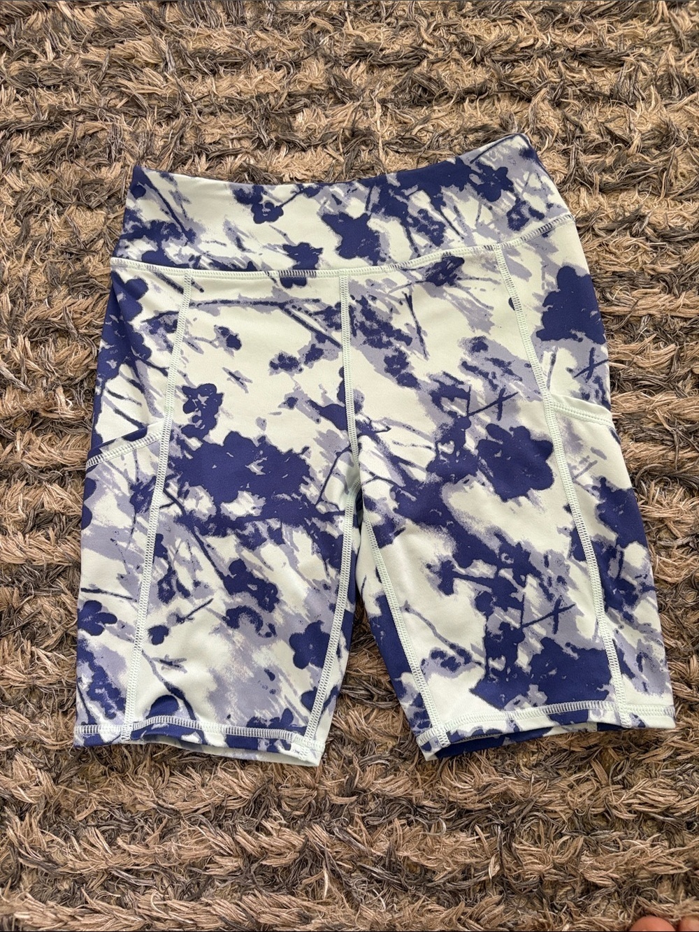 Zella Navy and White Abstract Floral Biker Shorts with Side Pockets